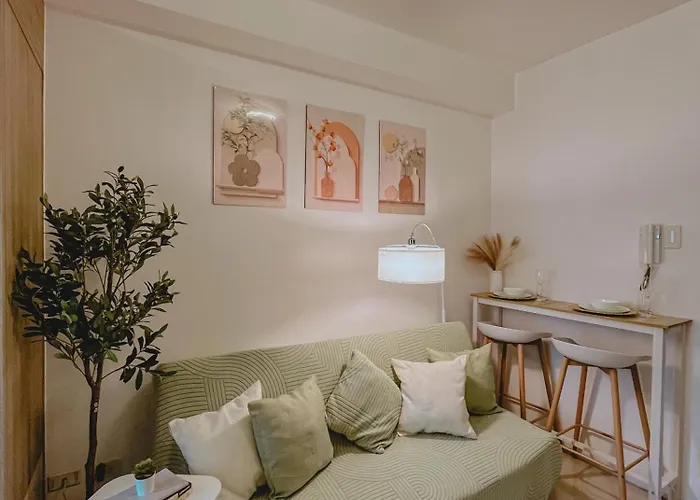 Staycation Near Mall Of Manila